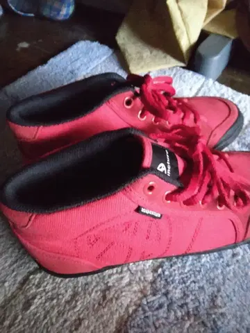 acupuncture 여성 빨간색 캔버스 스니커즈