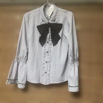 axes femme 리본 포함 퍼플 셔츠