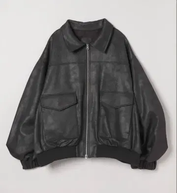오버 사이즈 블랙 가죽 자켓