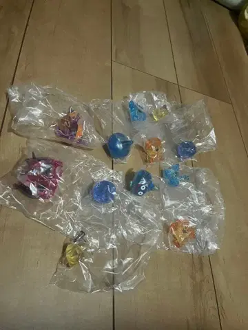 드래곤 퀘스트 크리스탈 몬스터즈 캡슐 토이 세트