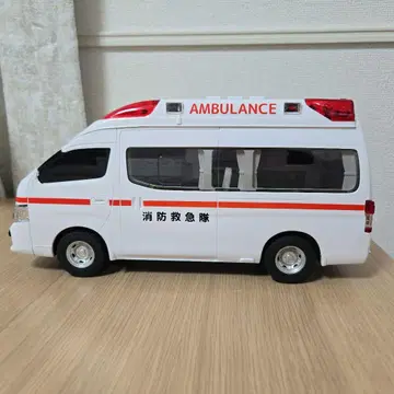토이코(Toyco) 닛산 사운드 파라메딕 구급차