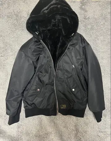 ZARA 리버서블 MA-1 보아 플라이트 점퍼