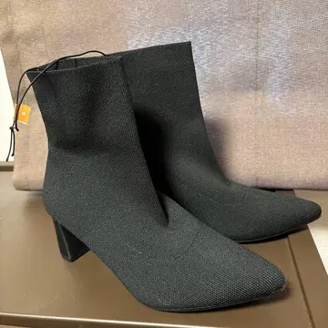 GU 블랙 포인티드 니트 부츠 S