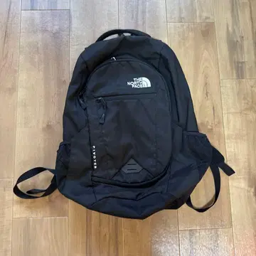 THE NORTH FACE 블랙 백팩