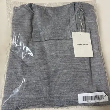 주말 한정 가격 인하 문 캐슬 터틀넥 니트 미사용 새상품