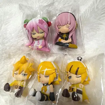 하츠네 미쿠 어깨 쿵 fig.Part1.3