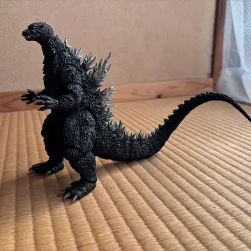 S.H.MonsterArts 고질라 2002