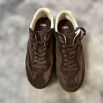 ZARA 브라운 스니커즈 38