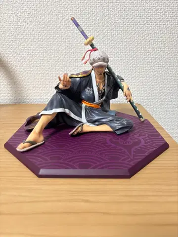 [ 상자 없음 ] 트라팔가 로 피규어 POP