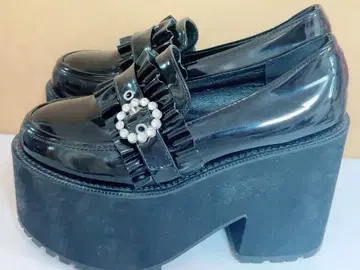 로지타 ROJITA 블랙 로퍼 통굽