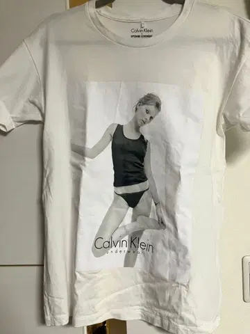 Calvin Klein Opening Ceremony 케이트 모스 티셔츠
