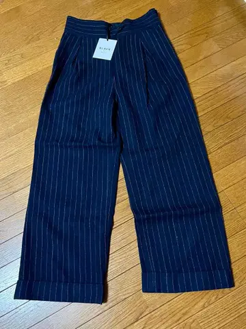 BLACK BY MOUSSY 네이비 스트라이프 와이드 팬츠