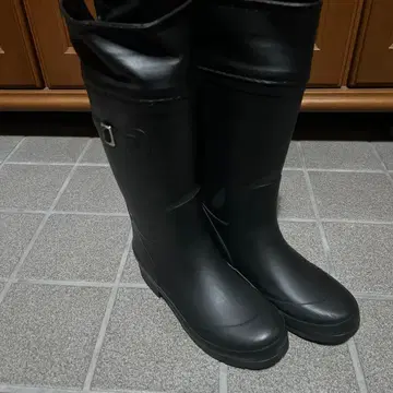 블랙 롱 부츠 방수 소재 버클 포함 23cm