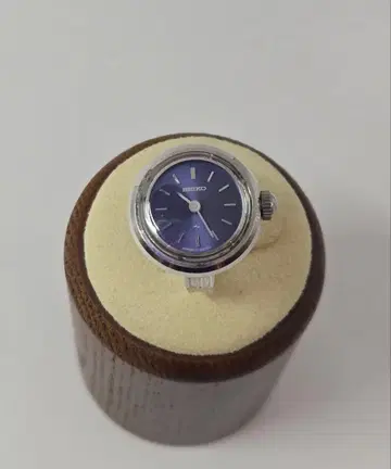 미사용 SEIKO 세이코 반지 워치 다이얼 퍼플 작동 중!