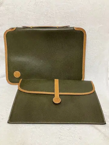 FONTANA DI TREBBIA 비즈니스 백