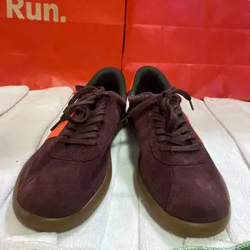 CAMPER 버건디/오렌지 스니커즈 사이즈 40