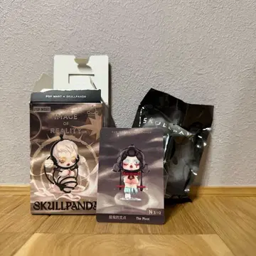 정품 POP MART SKULLPANDA The Pivot
