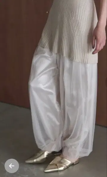 화이트 새틴 시어 팬츠