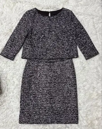 ANAYI 트위드풍 셋업 (상의+스커트)