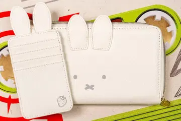 미피 토끼 귀 달린 화이트 지갑과 카드 케이스