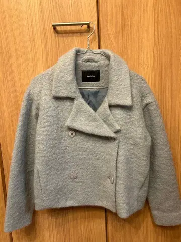 새상품급 EMODA 숏 기장 아이스 블루 더블 브레스트 코트