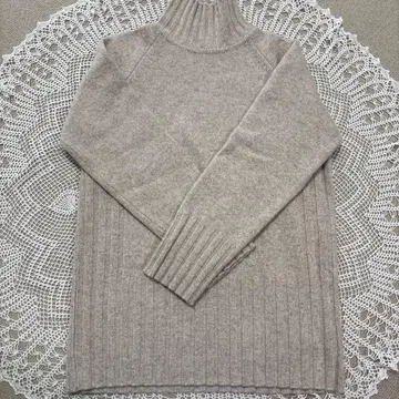 어반 리서치 터틀넥 스웨터 리브 니트