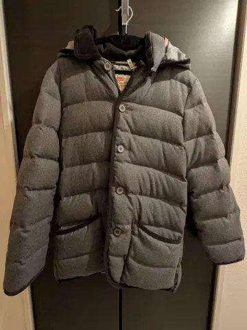 그레이 다운 자켓 탈부착 후드 부착