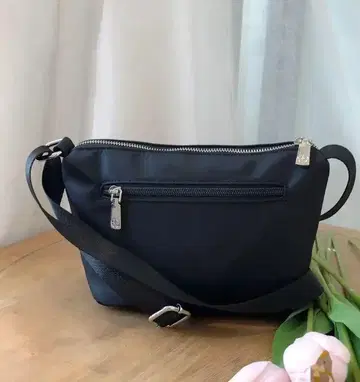 나일론 블랙 숄더백