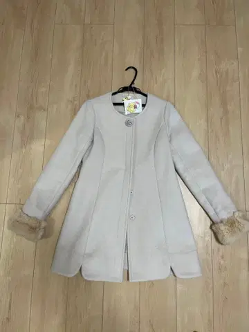 [ 새상품급 ] 퍼 달린 롱 코트