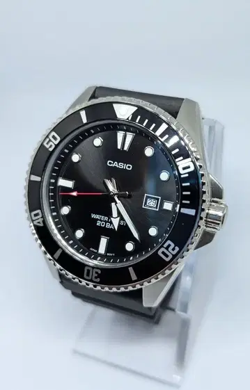 CASIO MDV-107 블랙 매우 깨끗합니다! 카시오 다이버