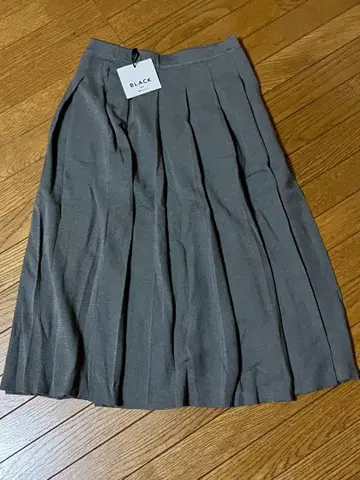 BLACK BY MOUSSY 니트 소재 그레이 플리츠 스커트