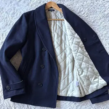 컨디션 최상 어반 리서치 충전솜 퀼팅 멜톤 피 코트 40 네이비