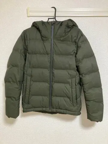 UNIQLO 심리스 다운 후드 부착 다운 자켓