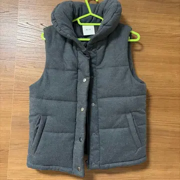 그레이 다운 베스트