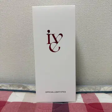 IVE 공식 응원봉 화이트