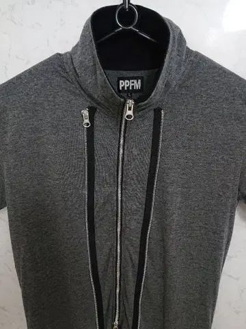 PPFM/페이턴트 플레이스/사 W 지퍼 기믹 상의 그레이 L 사이즈