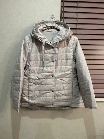 후드 부착 충전솜 다운 자켓