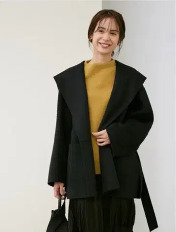 ROPE' 로페 리버 멜톤 세일러 카라 쇼트 폼 코트 블랙