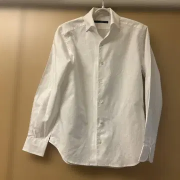 투모로우랜드 화이트 남성용 셔츠 M 사이즈