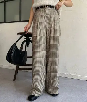 제본 턱 스트레이트 슬랙스 베이지