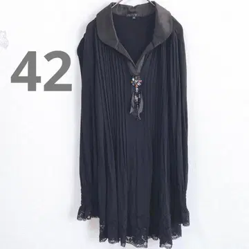 [ VE VIVIDA. ] 플리츠 긴팔 튜닉 비즈 브로치 블랙