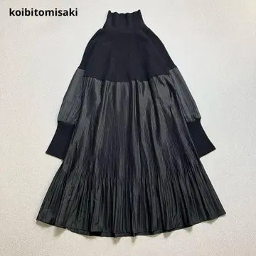 코이비토미사키 하이넥 니트 절개 플리츠 원피스 (세탁 가능)