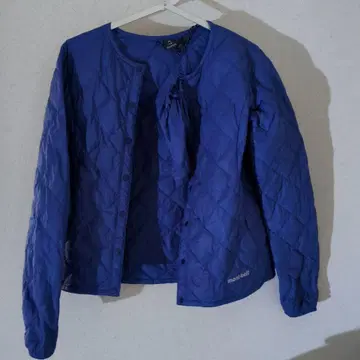 주말 가격 인하 mont-bell 퀼팅 다운 자켓 XS 파랑