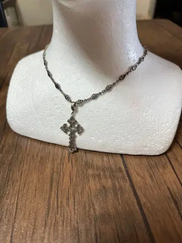 로리 로드킨 실버 크로스형 펜던트 목걸이 세트