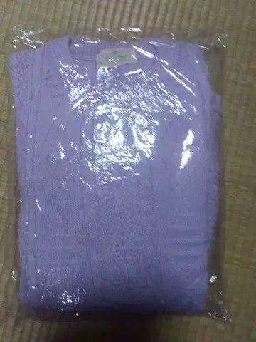 새상품 TRAD HOUSE 연보라 케이블 니트 스웨터