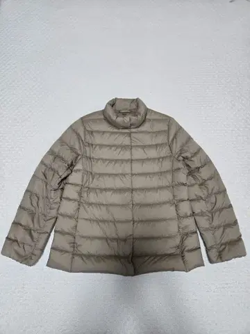 유니클로 울트라 라이트 다운 베이지