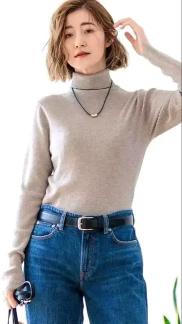 23구 리브 터틀넥 니트 베이지 계열 44L