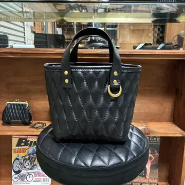 'quilting leather tote'