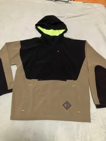 언더아머 1/2 지퍼 테레인 아노락