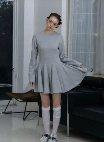 THETOE Poros Flare Onepiece